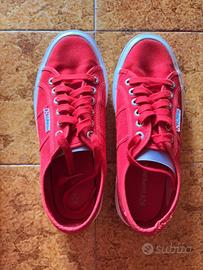 Superga rosse