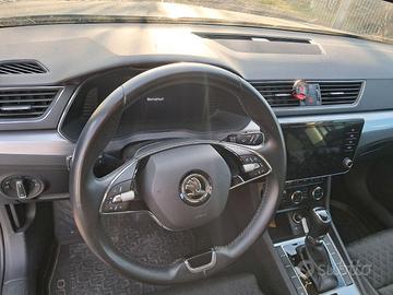 skoda superb station evo