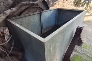 Cassone per trattore 100x180x78 cm