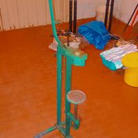 attrezzo per imbottigliare tappi in sughero