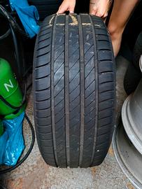 GOMME  215/50R17 95W KLEBER DYNAXER HP4