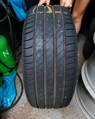 GOMME  215/50R17 95W KLEBER DYNAXER HP4