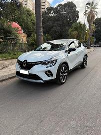Renault Captur 1.6 Full Hybrid E-Tech 145 CV Techn