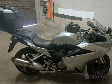 Honda VFR 800 