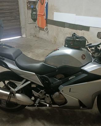 Honda VFR 800 