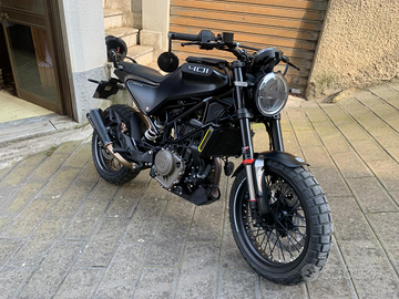 Husqvarna Svartpilen 401, immatricolata 2023