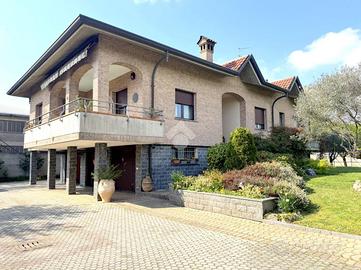 VILLA SINGOLA A CESATE