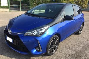 Toyota Yaris Trend "Blue Edition" bicolor Hybrid 5