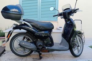 Aprilia Scarabeo 50 cc colore blu anno 2007