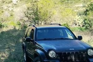 Jeep Liberty 2.5 Diesel cambio manuale 