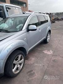 Mitsubishi outlander ricambi