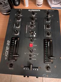 Mixer  2 canali Xone 22