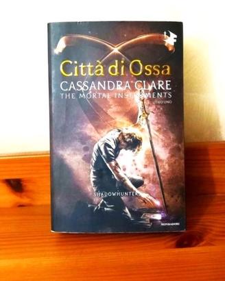 Cassandra Clare- Citta di ossa-