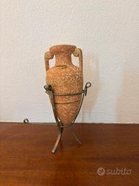 Anfora piccola in Ceramica con Supporto in Ferro
