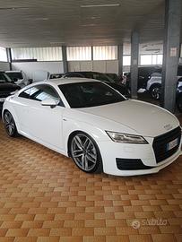 Audi TT Coupé 2.0 TFSI S line