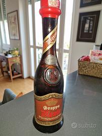 Bottiglia grappa reale