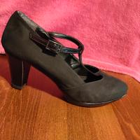 Scarpe scamosciate da donna nere tg. 37
