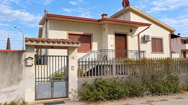CASA SEMINDIPENDENTE A ORISTANO