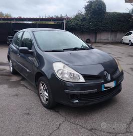 RENAULT CLIO 1.5DCI