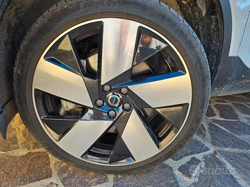 Cerchi 20 Volvo XC 40 elettrica