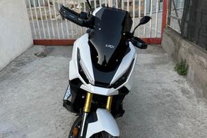 Xadv 750 2025.