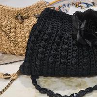 Borse fatte a mano all'uncinetto