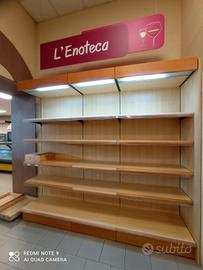 Scaffalatura di   legno 