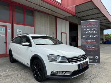 Volkswagen Passat Alltrack 2.0 TDI DSG 4motion Blu