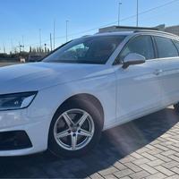 Audi A4  Avant 35 2.0 tdi Business 163cv s-TRONIC