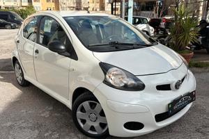 Toyota Aygo 1.0 69Cv CONNECT PARI AL NUOVO