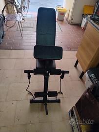 Panca bilanciere e set di pesi 