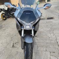 honda vfr 1200f  