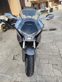 honda vfr 1200f  