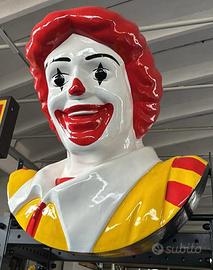 STATUA MC DONALD'S
