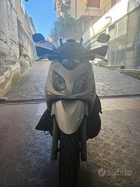 Yamaha xcity 250