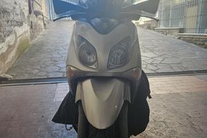 Yamaha xcity 250