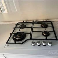 piano cottura 4 fuochi Electrolux vetro bianco EGS