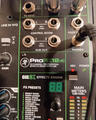 Mixer ProFX12v3