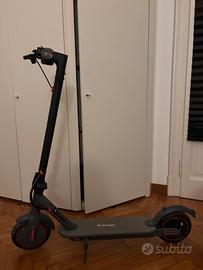 Monopattino elettrico Kalorace D8 pro  37 km rosso