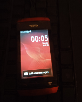 Nokia asha 305
