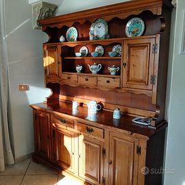 Credenza, tavole e sedie originale Patriarca