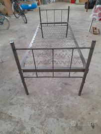 Letto o branda militare