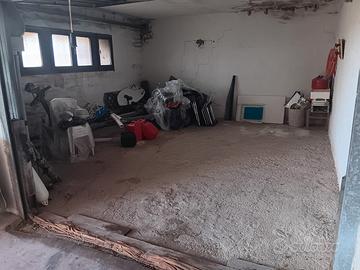Garage auto, Loiri Porto SanPaolo