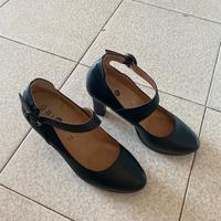 Décolleté con cibturino tacco 9