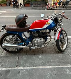 Hoda CB400N cafe racer