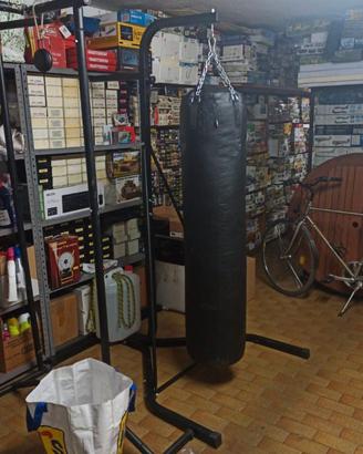 Saccone per Boxe con supporto a terra metallico