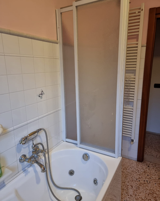 Pannelli di chiusura vasca da bagno