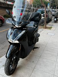 Honda sh 350
