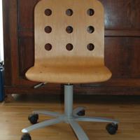 Sedia da scrivania Ikea in legno con 5 rotelle