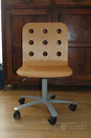 Sedia da scrivania Ikea in legno con 5 rotelle